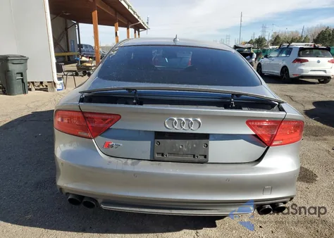 2013 Audi S7 Premium z USA, uszkodzony, nr VIN WAUW2AFC3DN105715